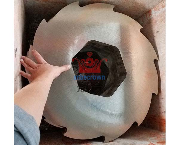 垃圾撕碎機(jī)生產(chǎn)中的安全防護(hù)出了問(wèn)題怎么辦？